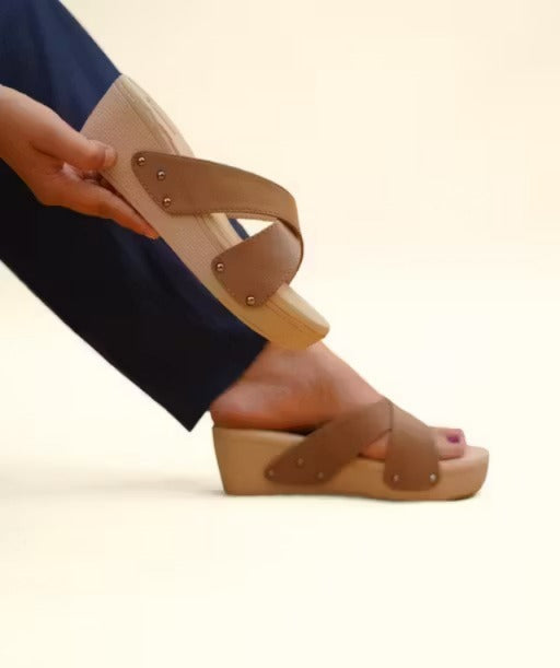 TRENDING BROWN WOMEN'S WEDGE SANDALS